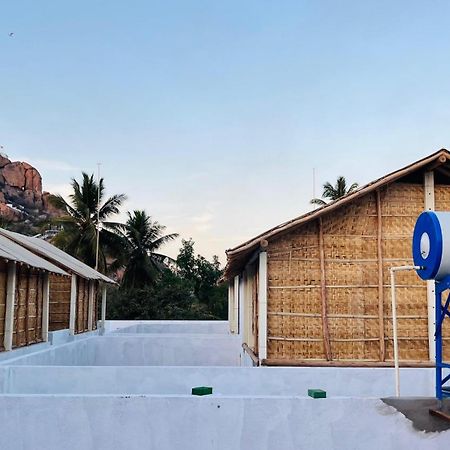 Greenstone Resort Hampi Extérieur photo